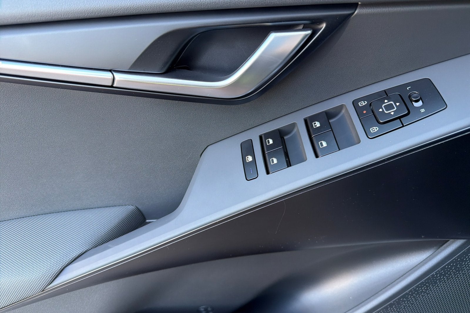 2027 Kia Niro LX