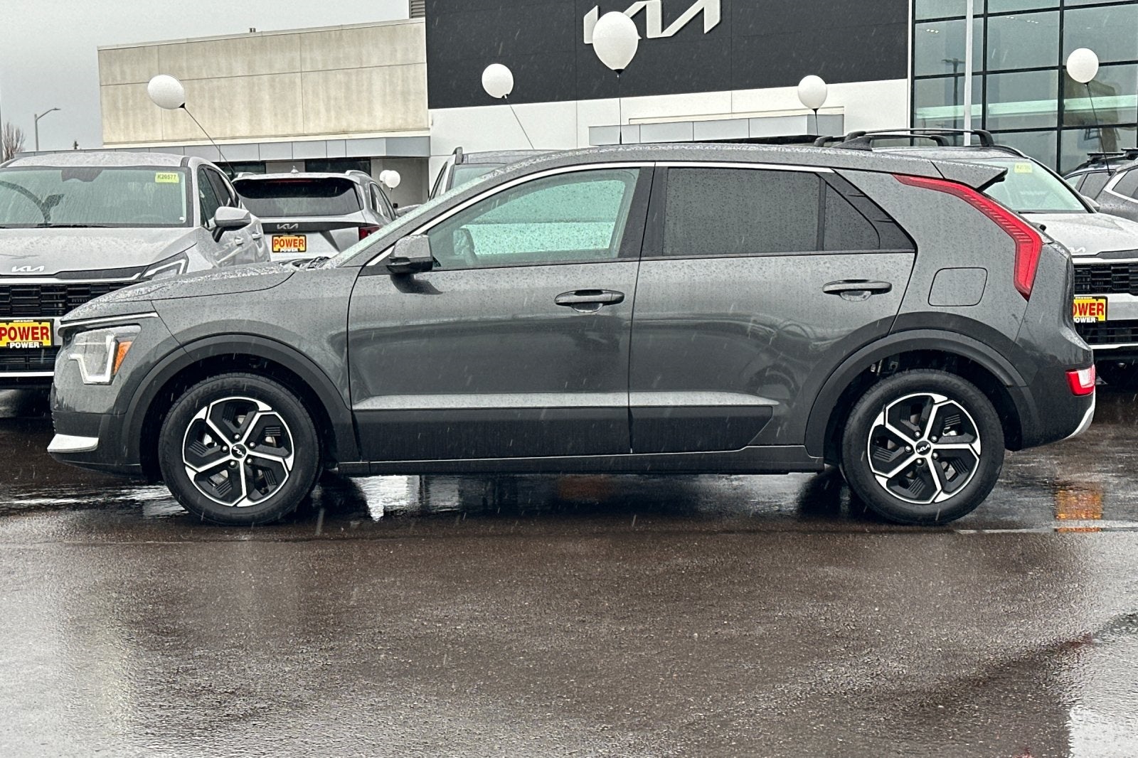 2024 Kia Niro LX
