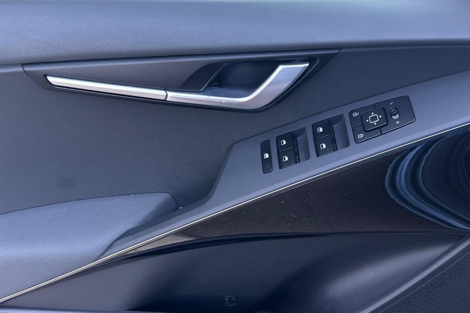 2023 Kia Niro EV Wind