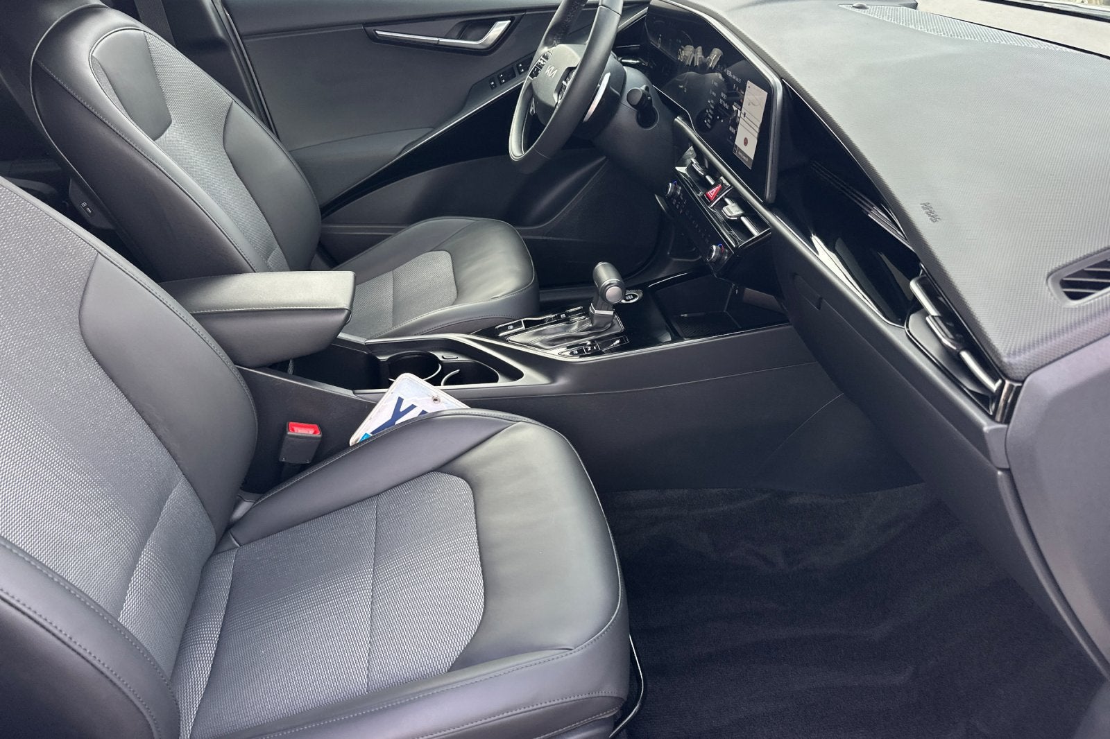 2023 Kia Niro EX