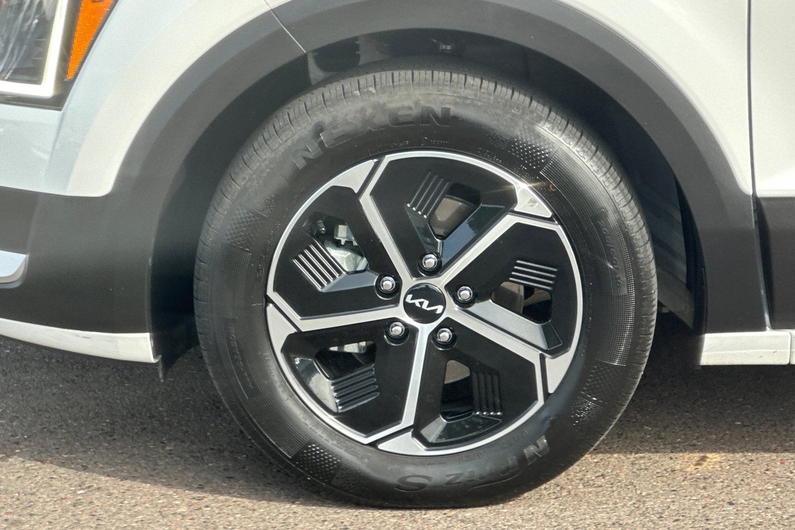 2023 Kia Niro EX