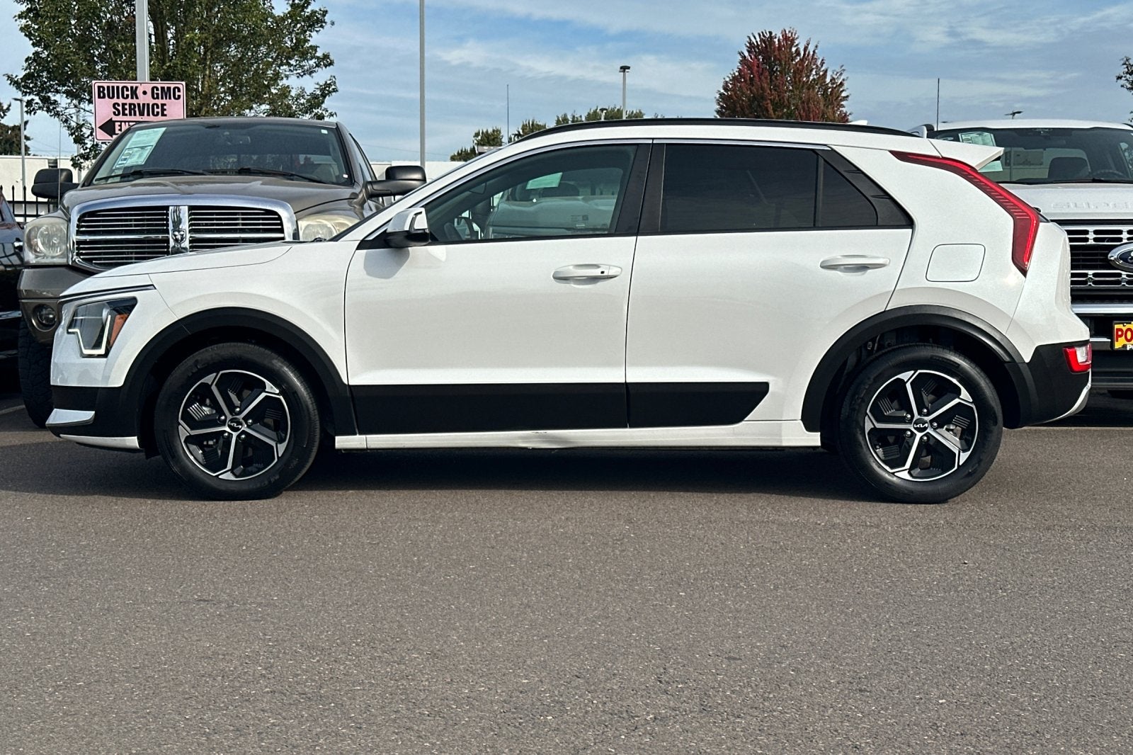 2023 Kia Niro EX