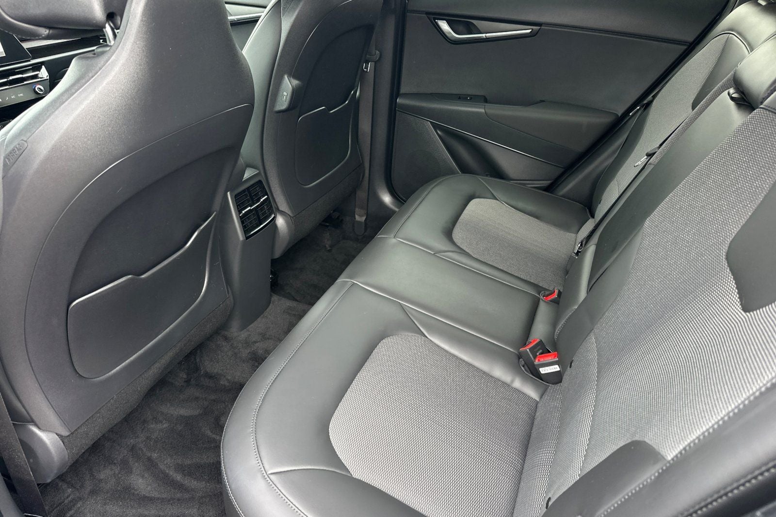 2024 Kia Niro EX Touring
