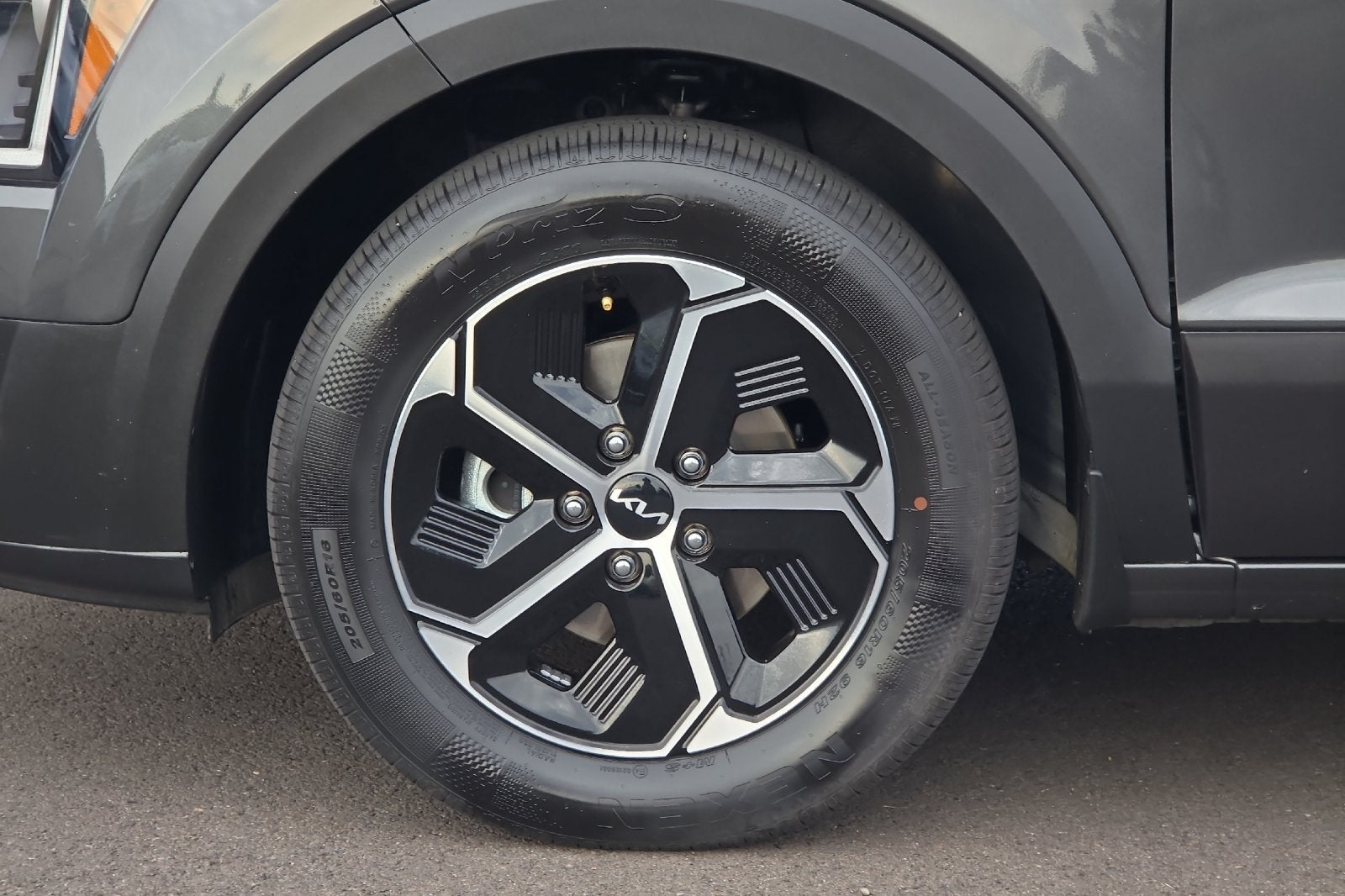 2025 Kia Niro EX
