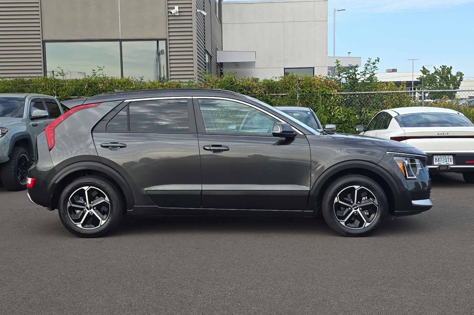 2025 Kia Niro EX