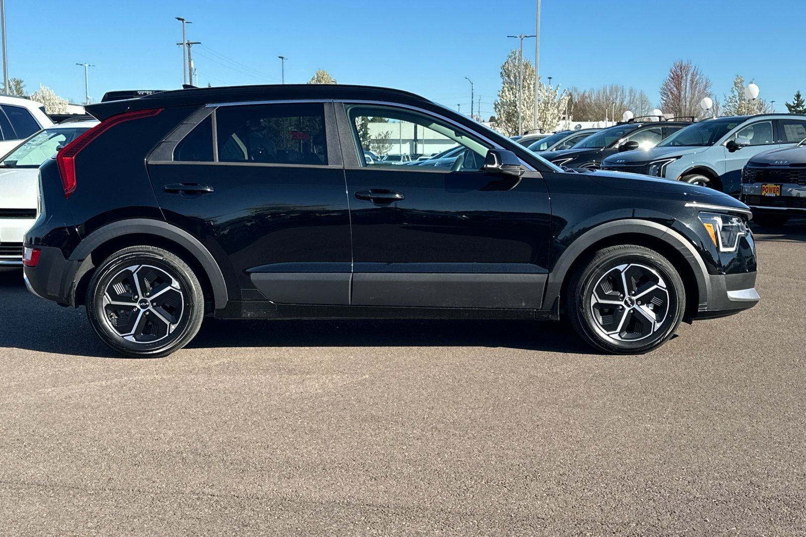 2023 Kia Niro EX