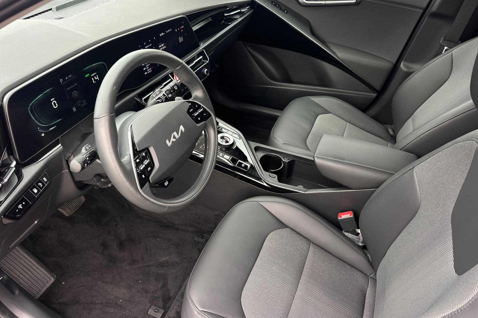 2024 Kia Niro Plug-In Hybrid EX