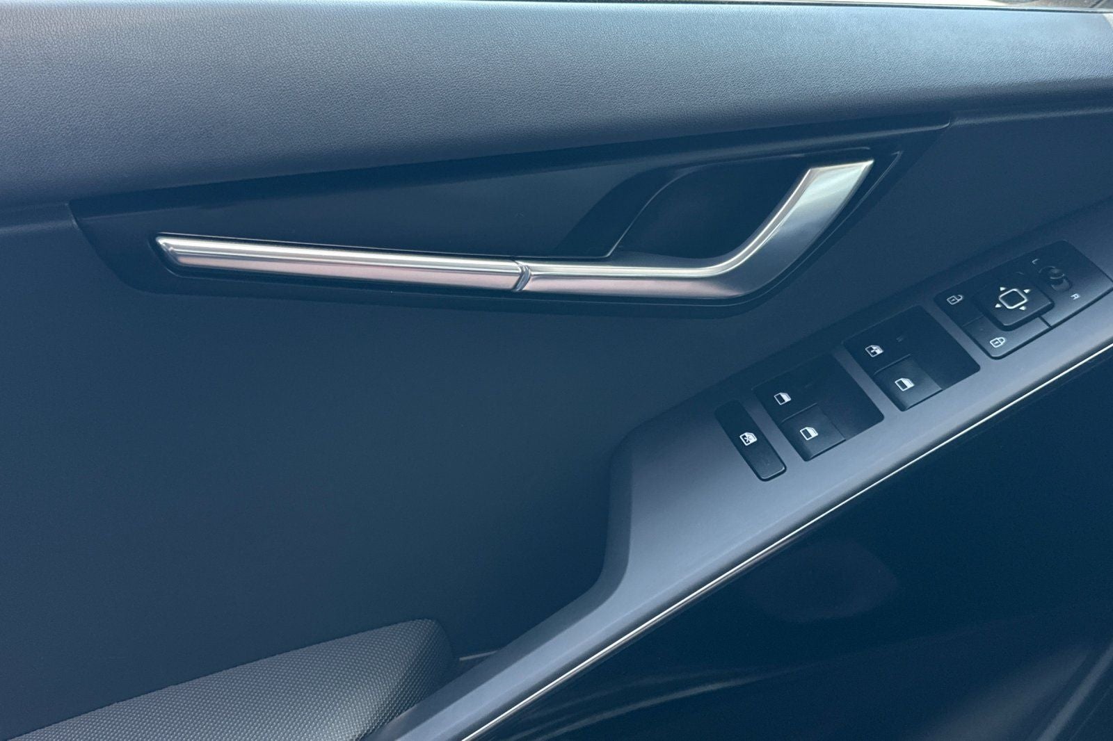 2024 Kia Niro Plug-In Hybrid EX