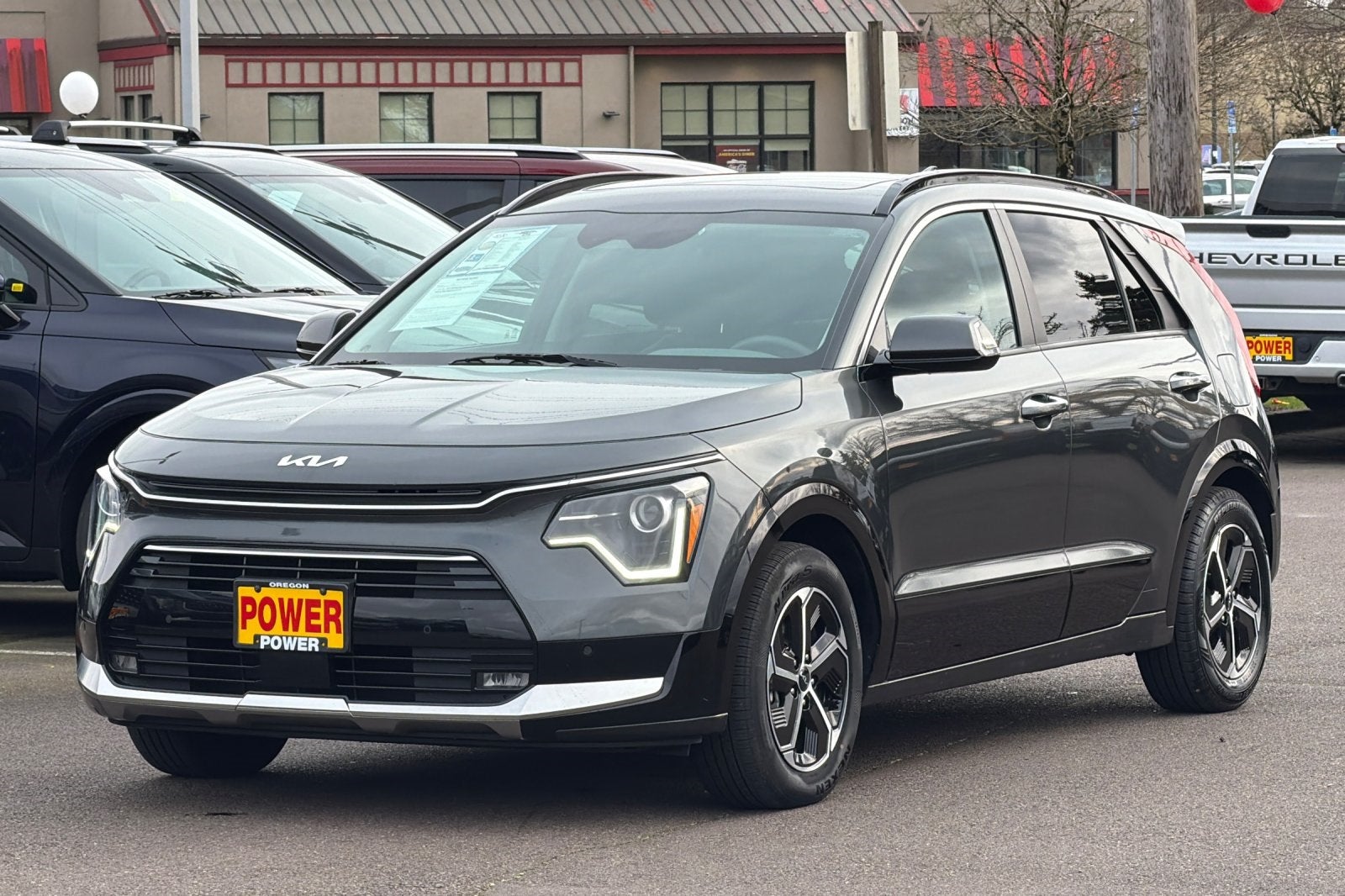 2023 Kia Niro SX