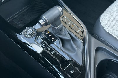 2024 Kia Niro SX