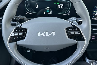 2024 Kia Niro SX