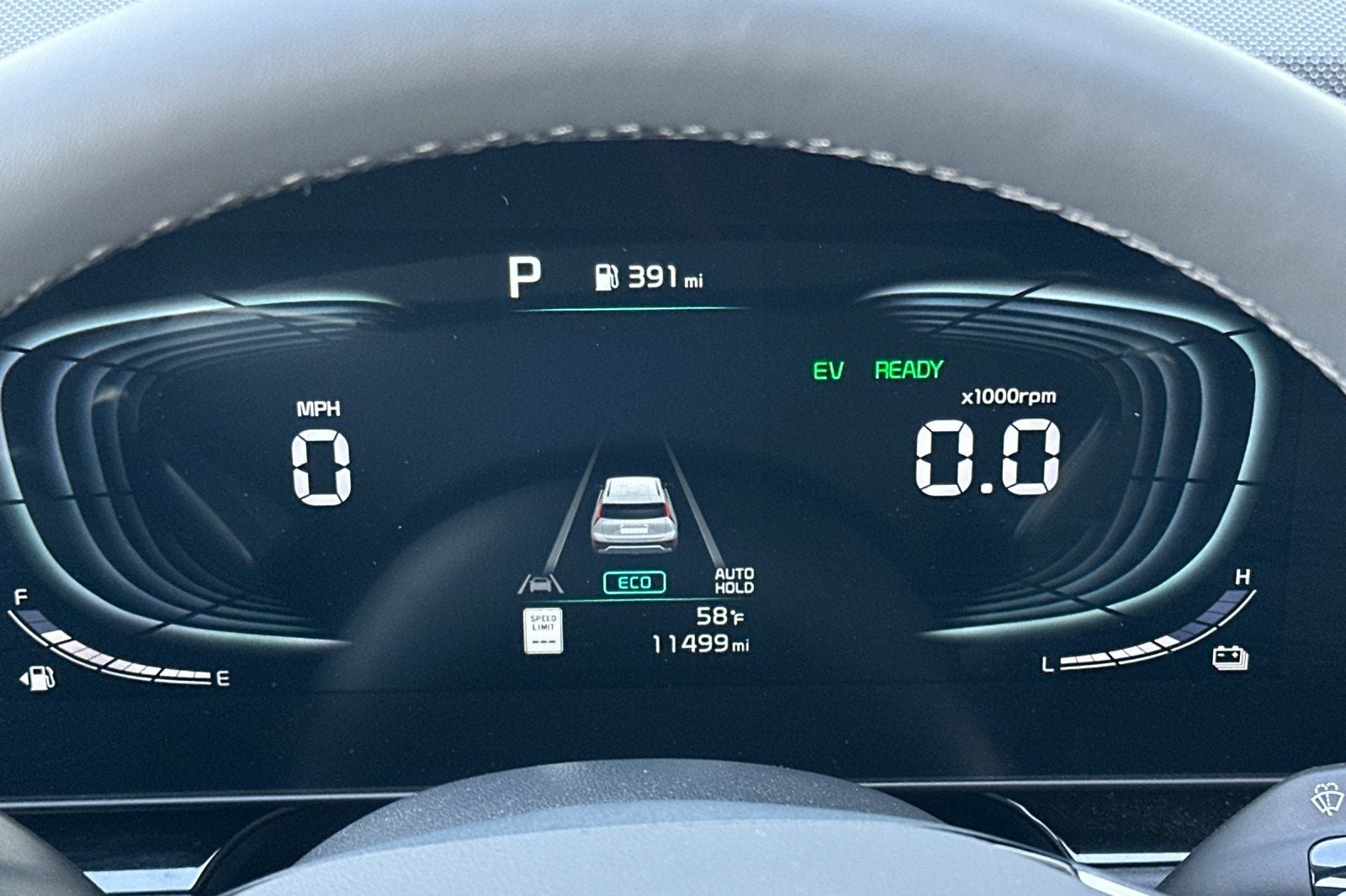2024 Kia Niro SX