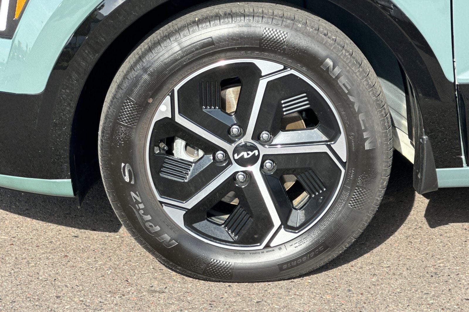 2024 Kia Niro SX