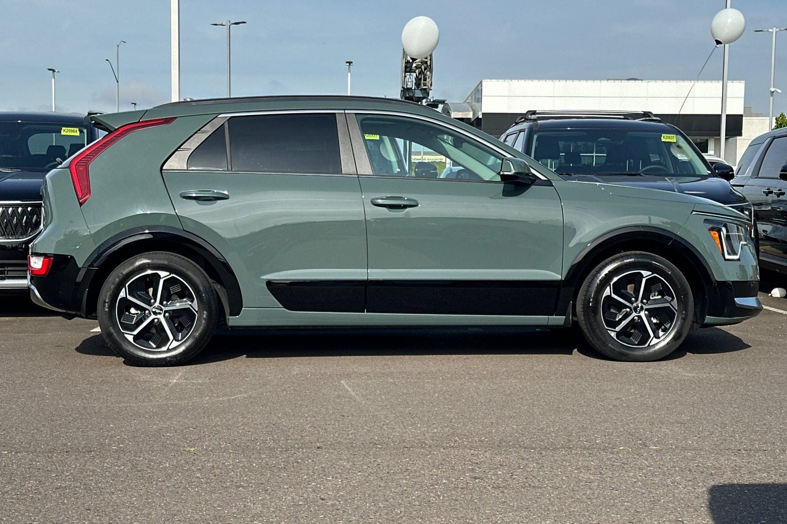 2024 Kia Niro SX