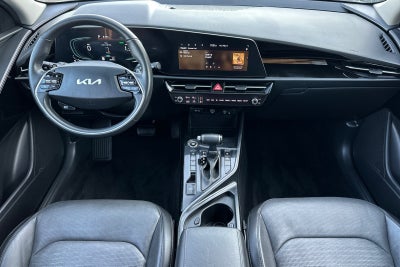 2024 Kia Niro SX