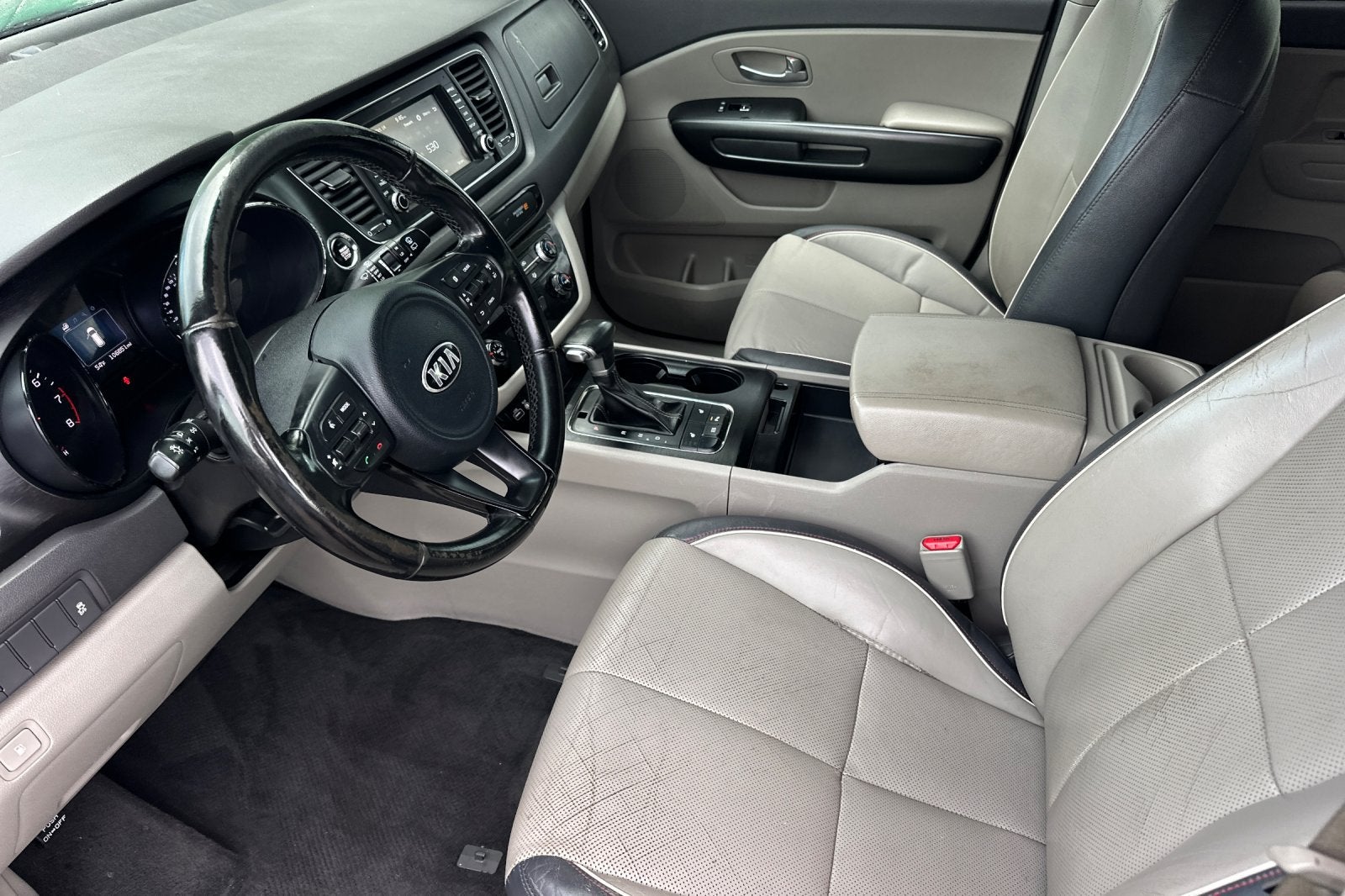 2017 Kia Sedona LX