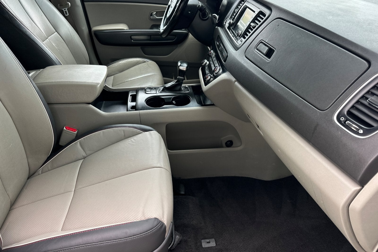 2017 Kia Sedona LX