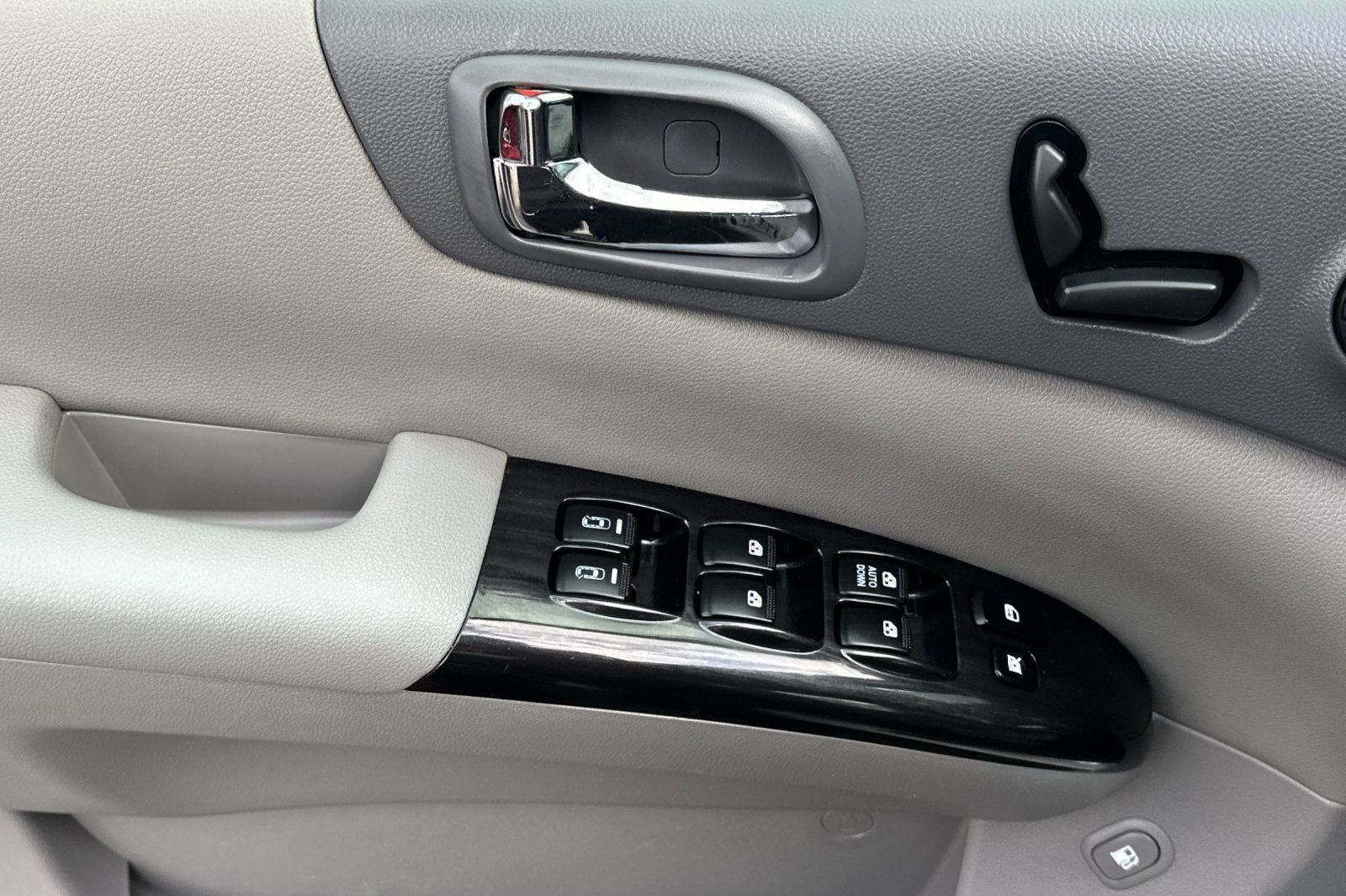 2012 Kia Sedona EX