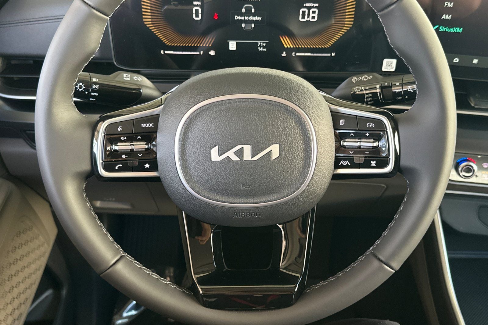 2026 Kia Carnival LXS