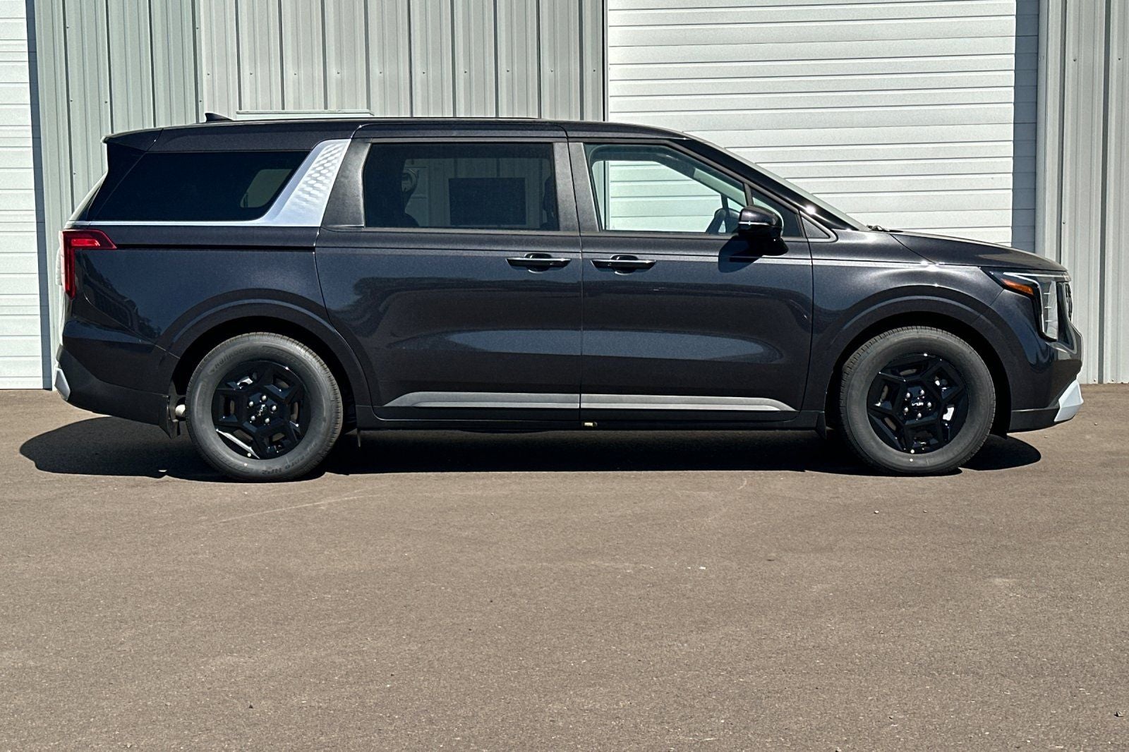 2027 Kia Carnival LXS