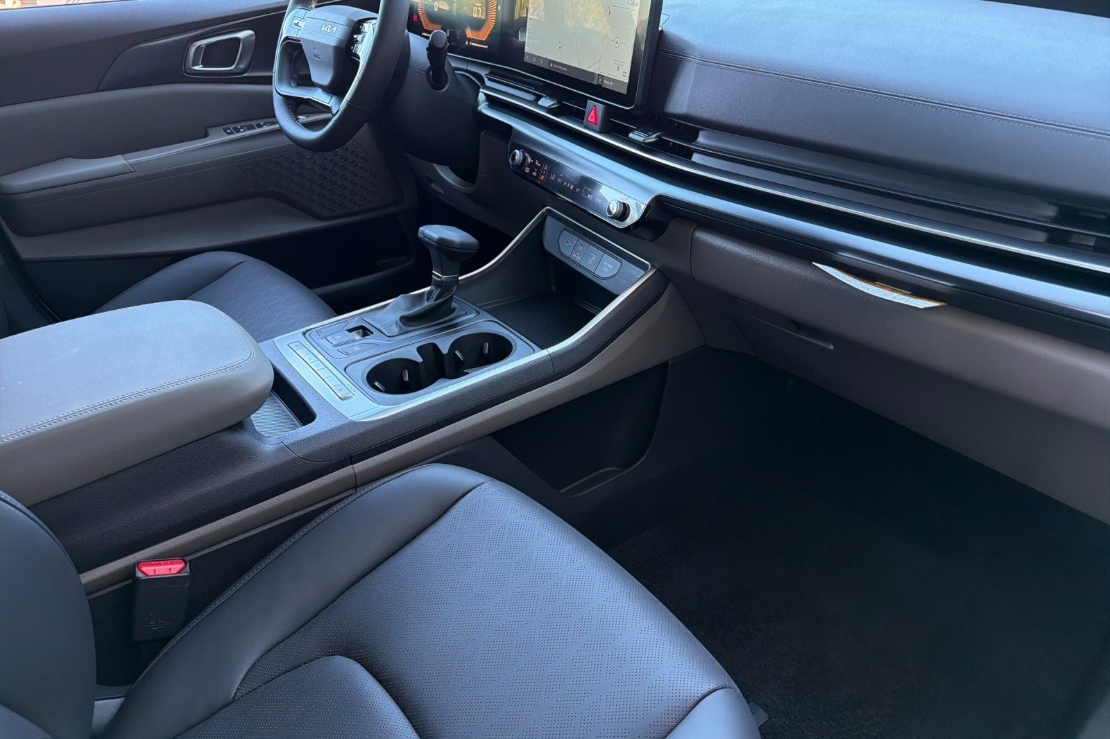2027 Kia Carnival LXS