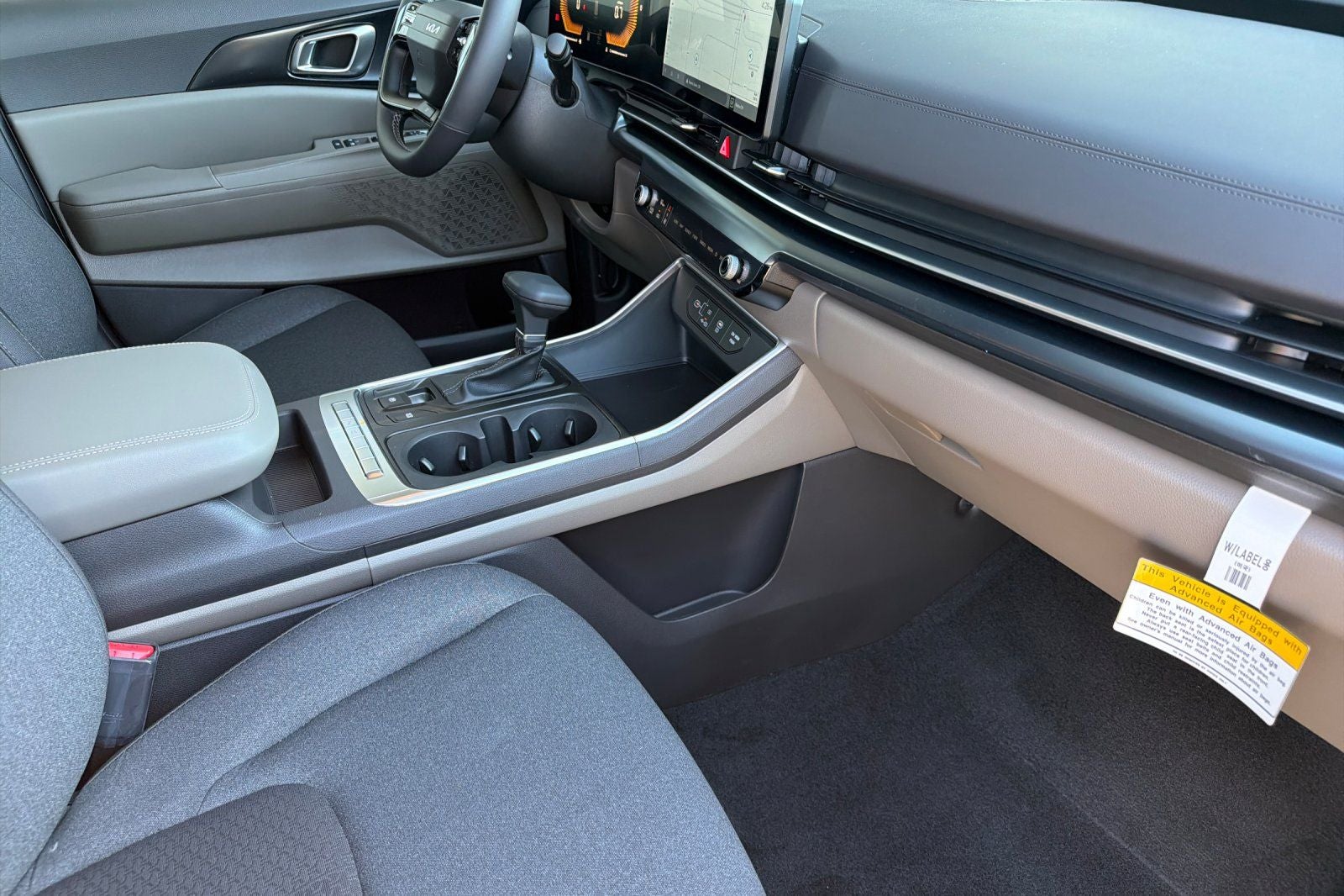 2027 Kia Carnival LX