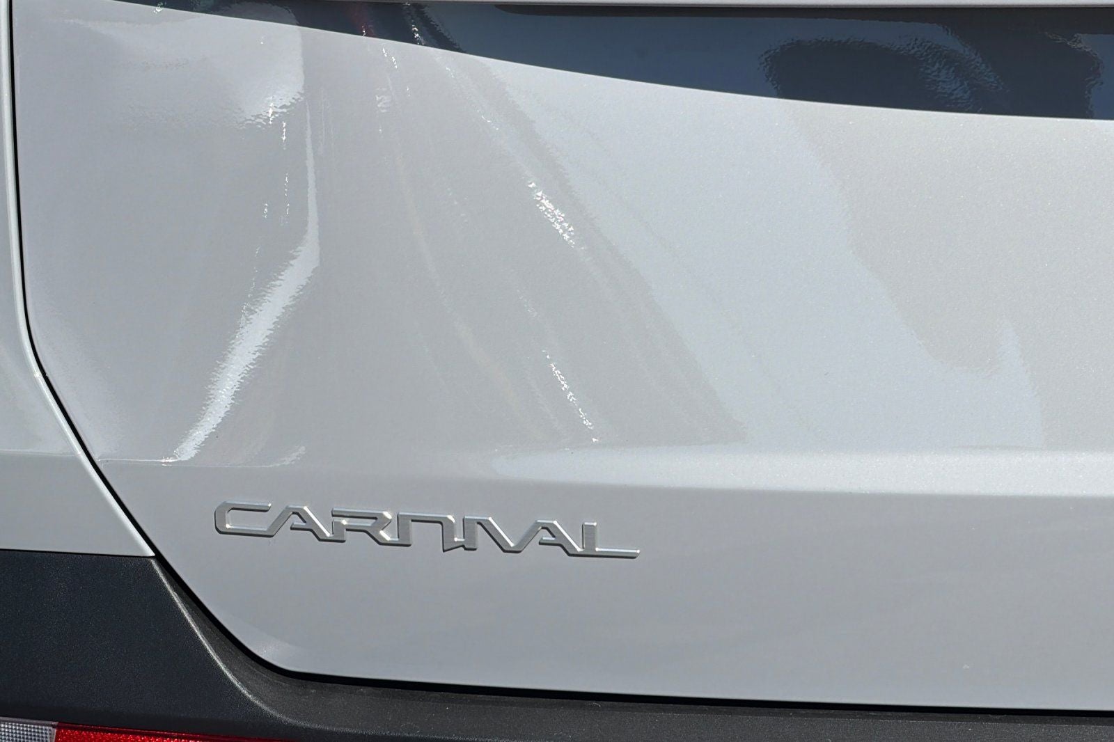 2027 Kia Carnival LX