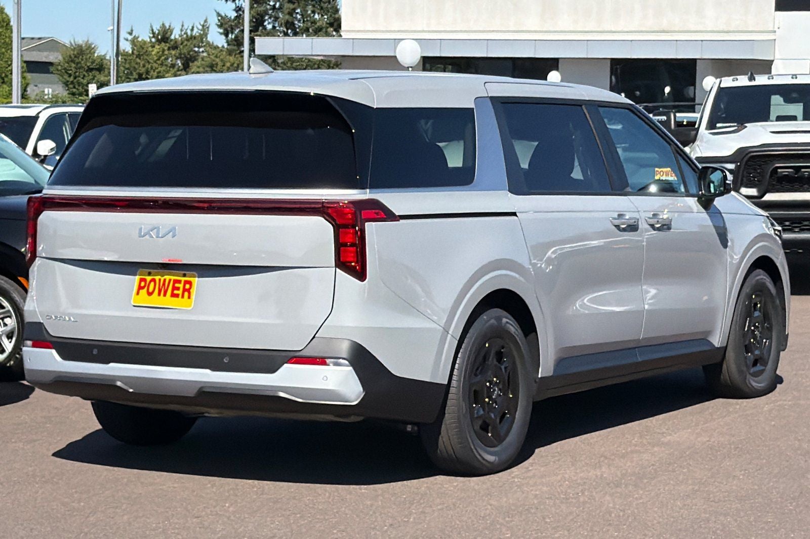 2027 Kia Carnival LX