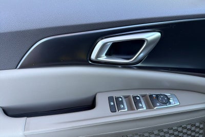 2027 Kia Carnival LX