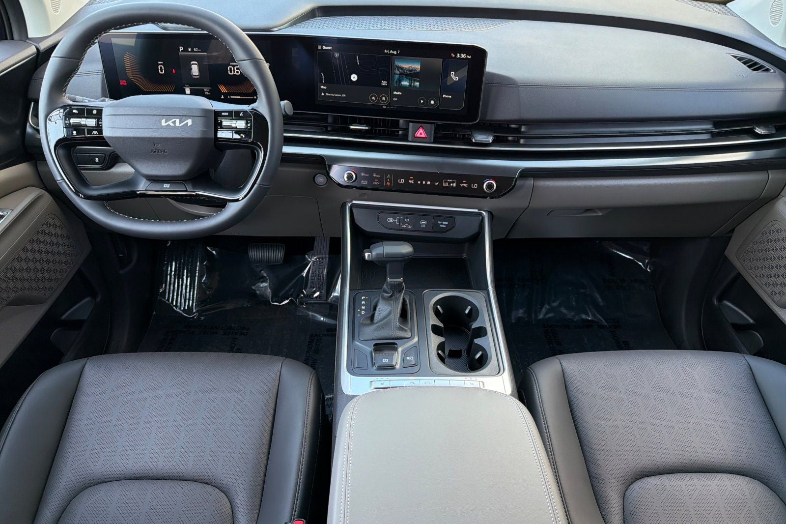 2027 Kia Carnival LXS