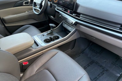 2027 Kia Carnival LXS