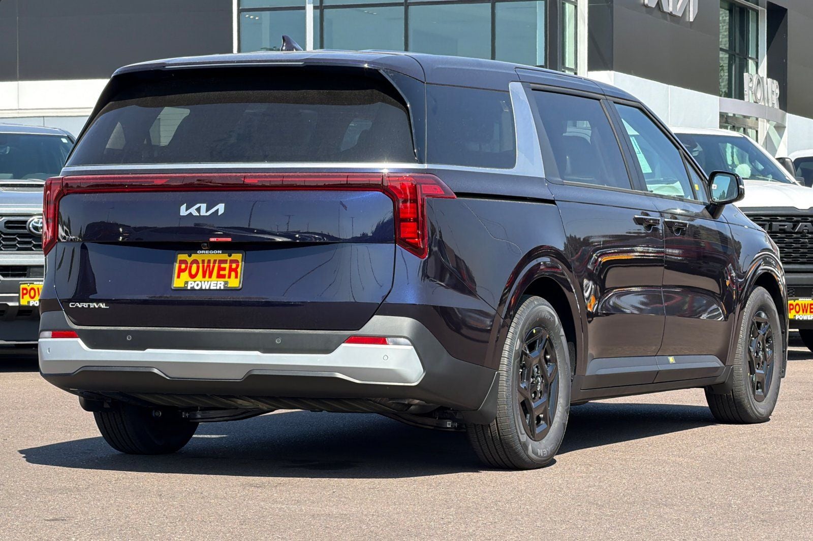 2027 Kia Carnival LXS