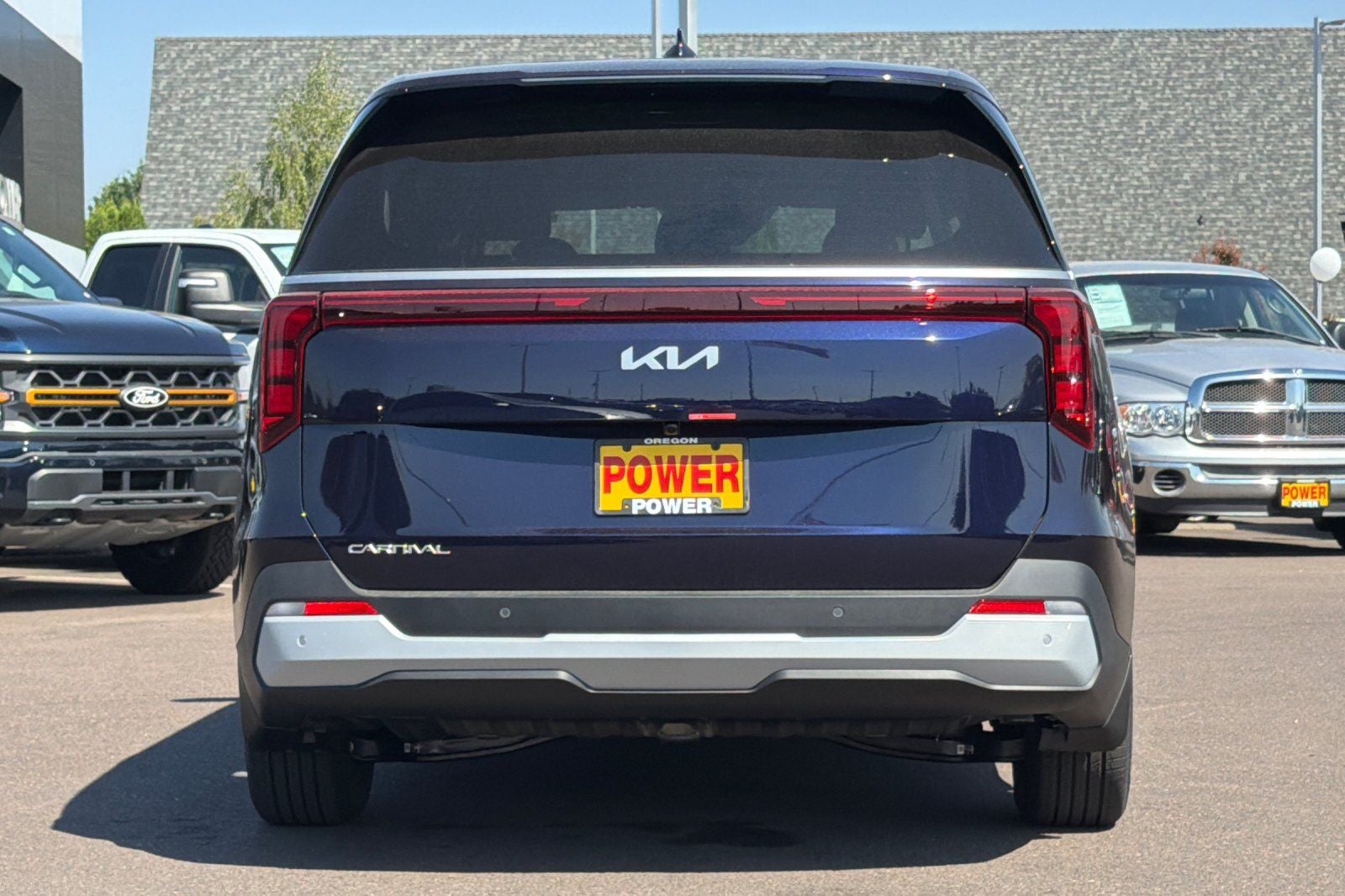 2027 Kia Carnival LXS