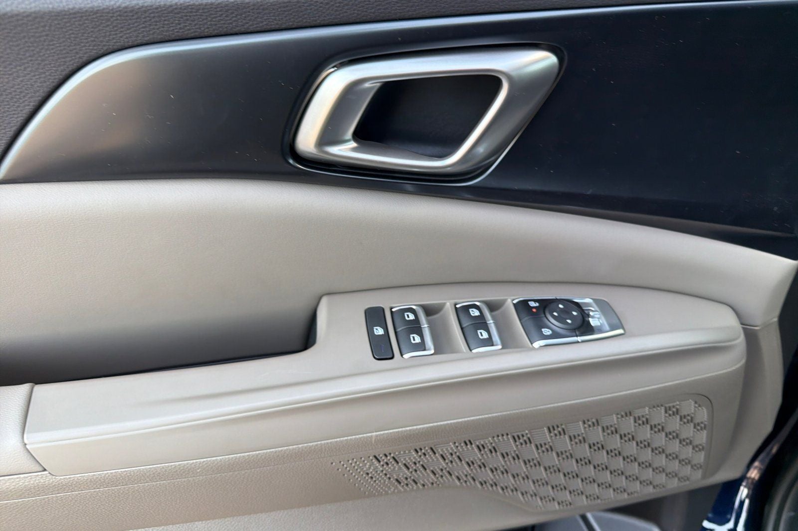 2027 Kia Carnival LXS