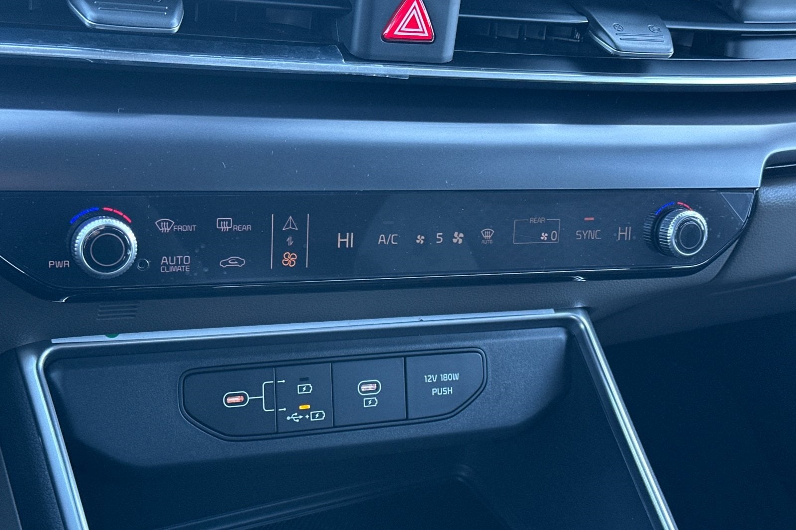 2026 Kia Carnival LX