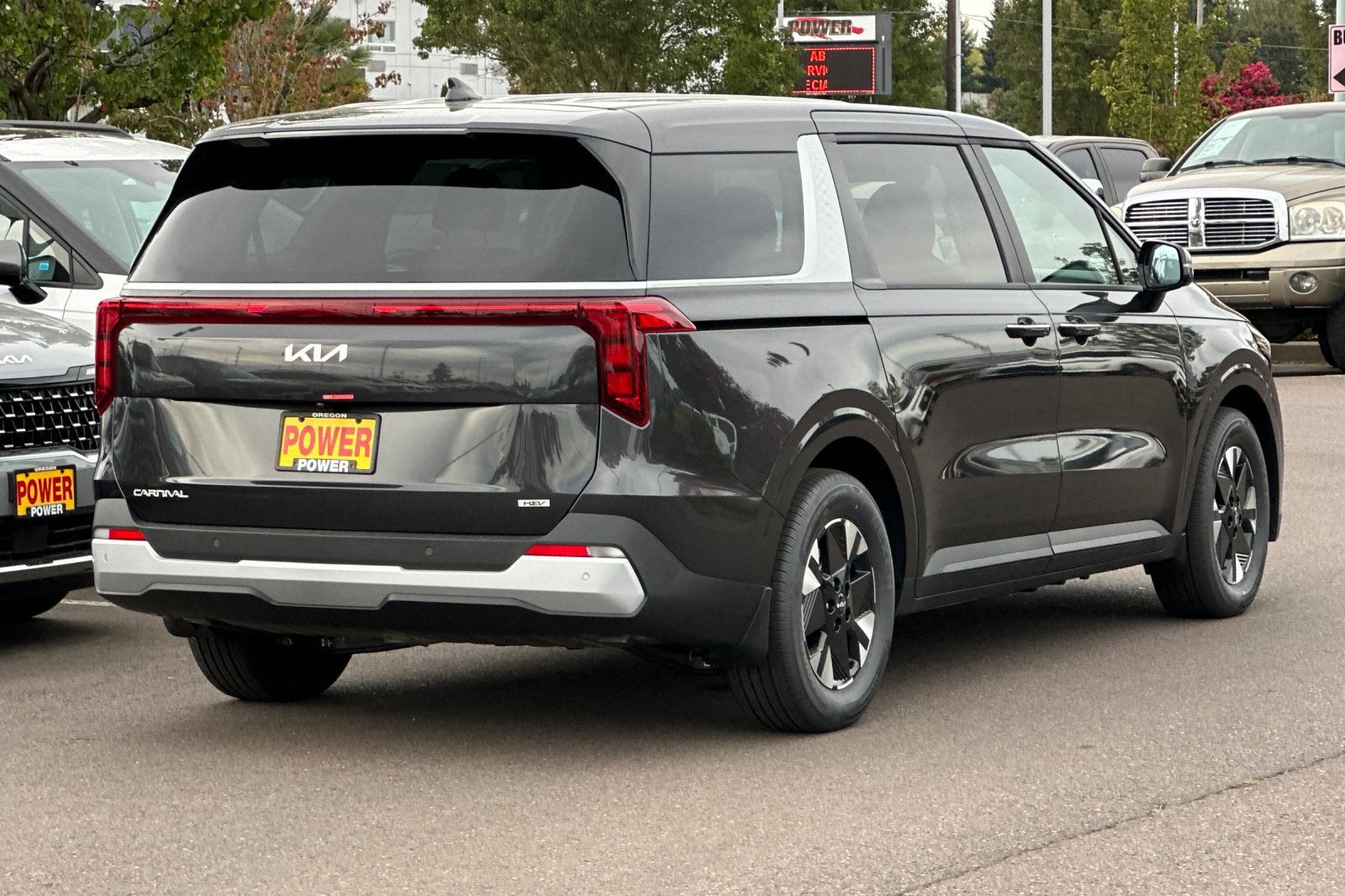 2027 Kia Carnival Hybrid LXS