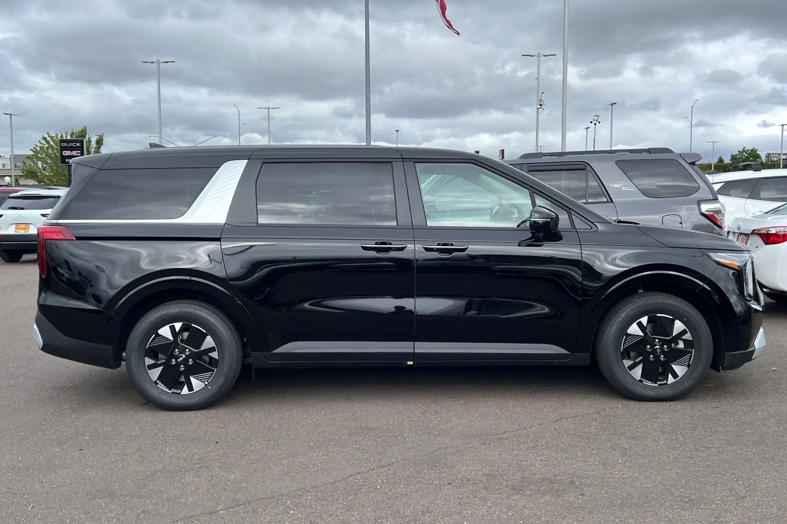 2026 Kia Carnival Hybrid LXS