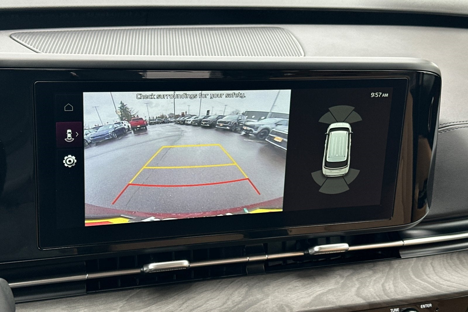 2024 Kia Carnival EX