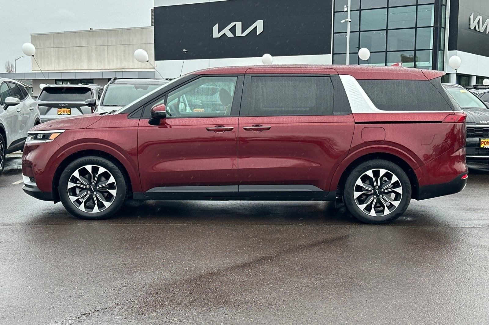 2024 Kia Carnival EX