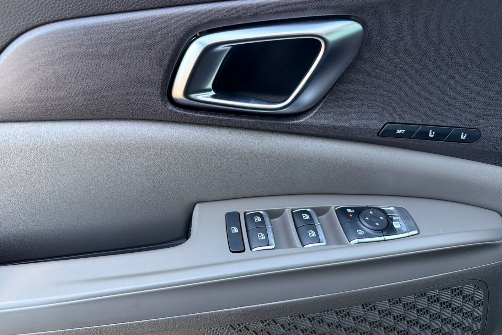 2027 Kia Carnival EX
