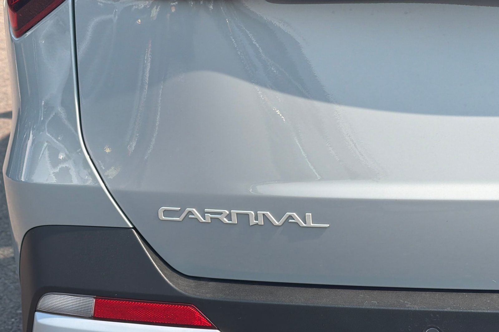 2027 Kia Carnival EX