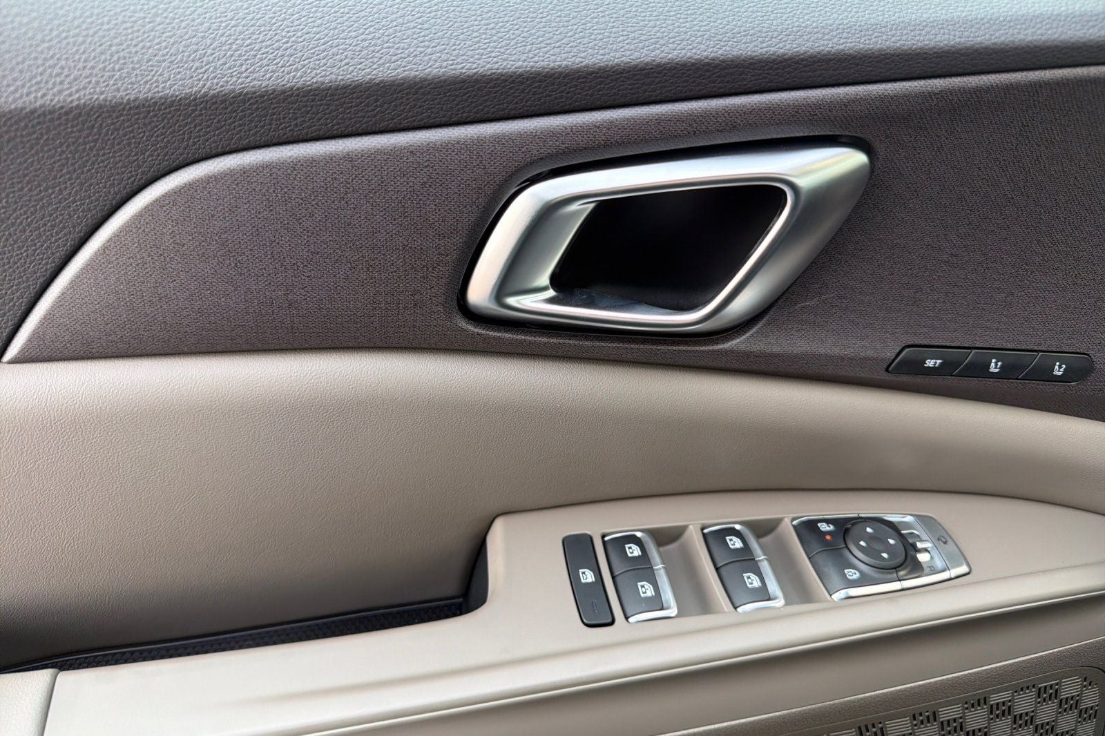 2027 Kia Carnival EX