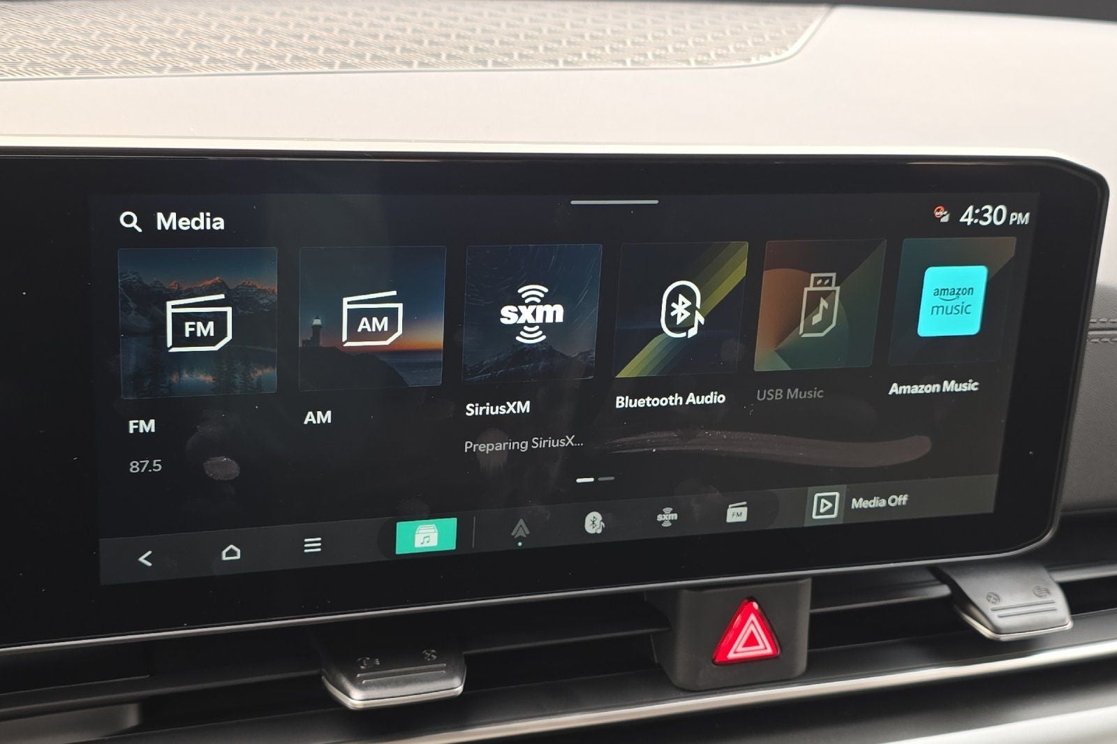 2027 Kia Carnival EX