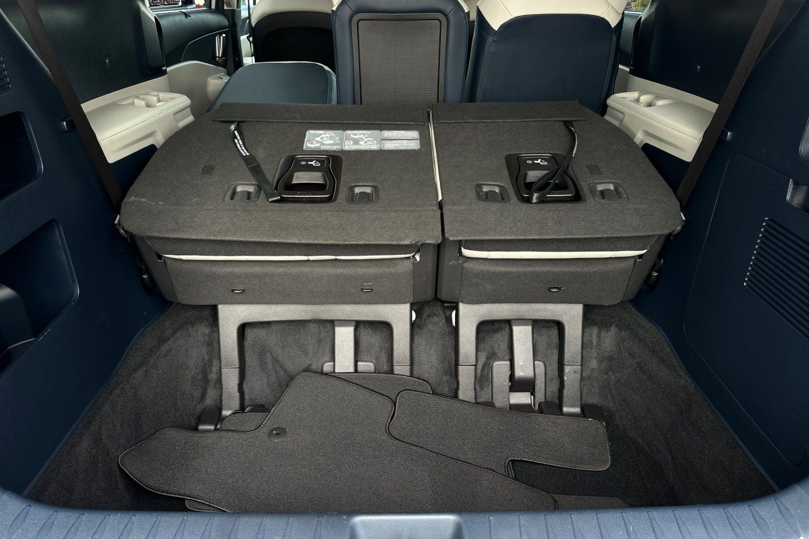 2025 Kia Carnival EX