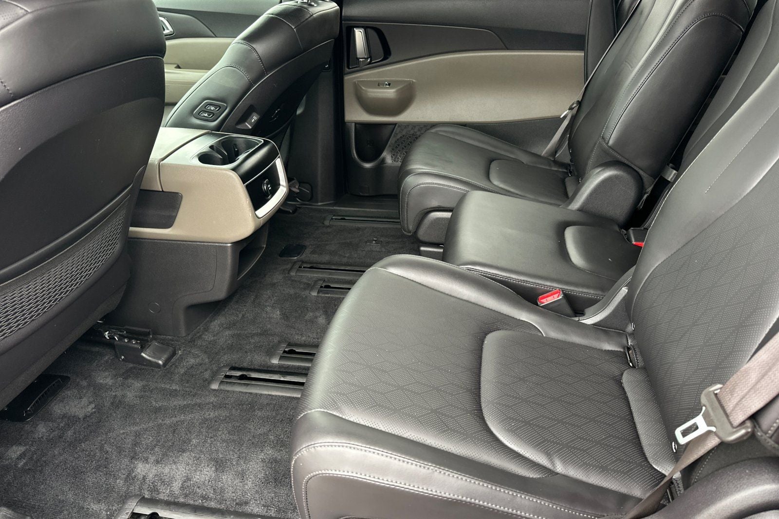 2025 Kia Carnival Hybrid EX