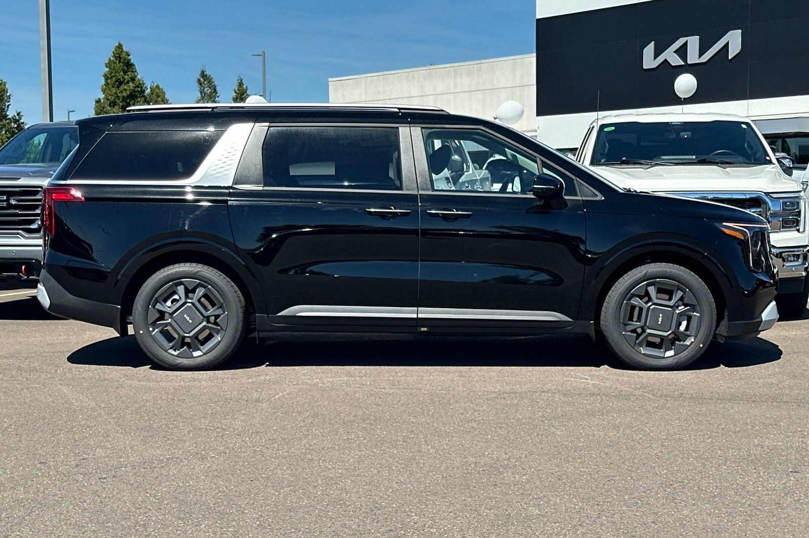 2026 Kia Carnival Hybrid EX