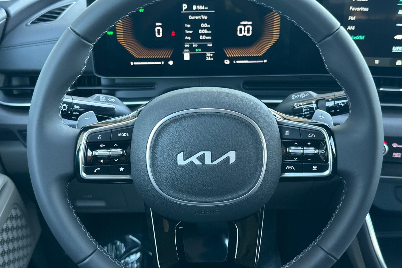 2026 Kia Carnival Hybrid EX
