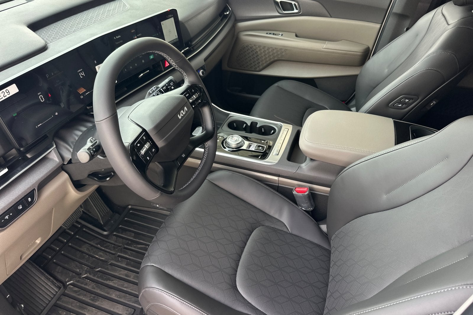 2027 Kia Carnival Hybrid EX