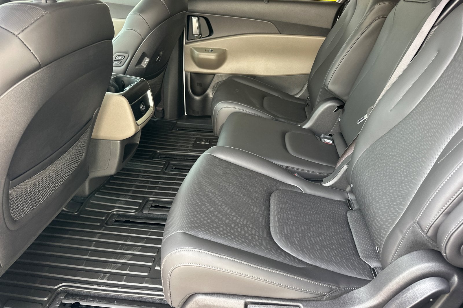 2027 Kia Carnival Hybrid EX