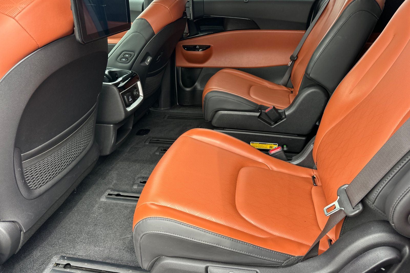 2024 Kia Carnival SX